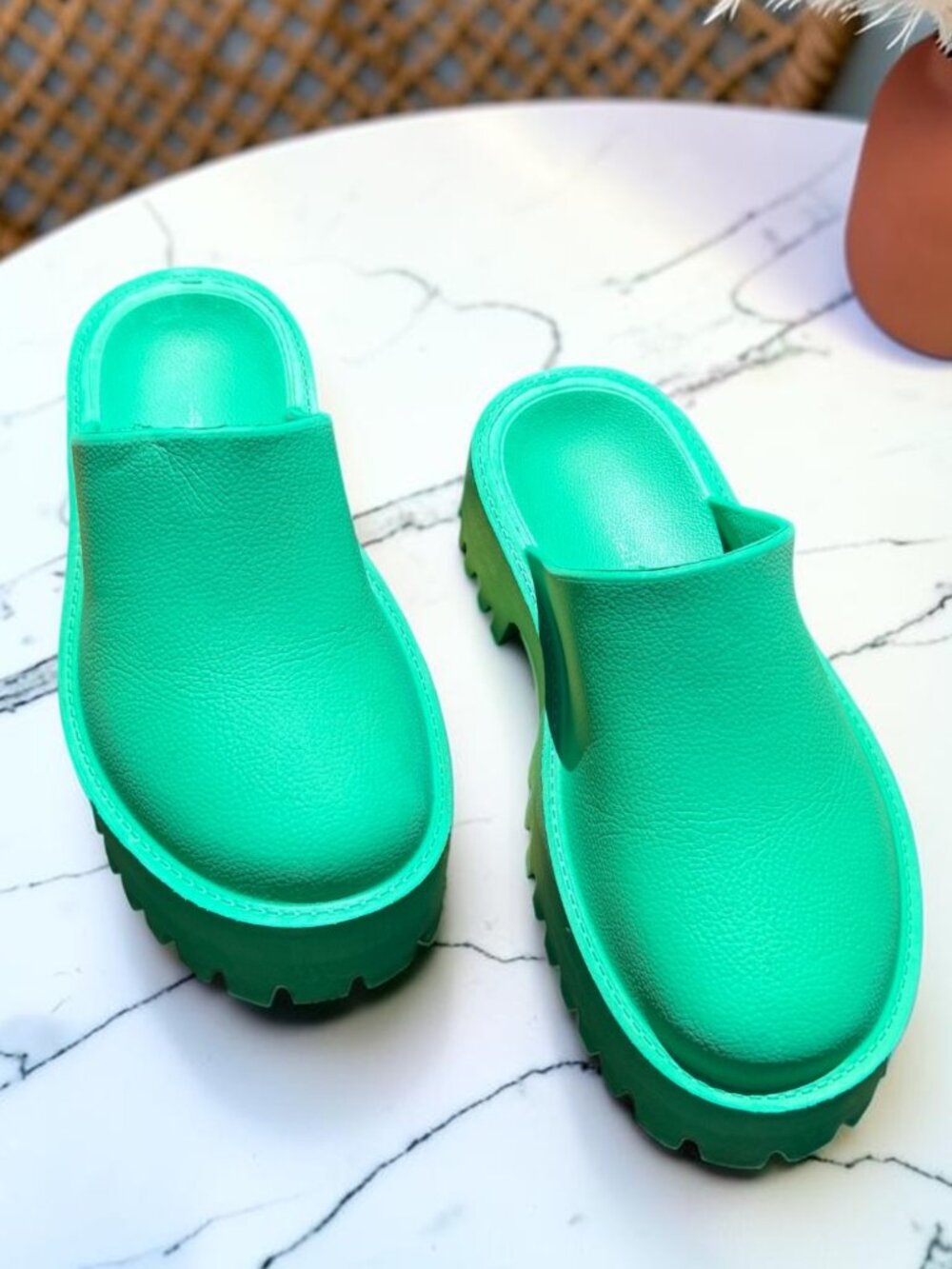 Jeffrey Campbell Bae Lugged Platform Mules in Green Size 8 - Picture 3 of 12